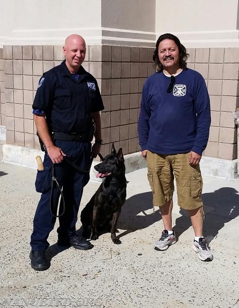 Julio make friends with the police K-9 unit