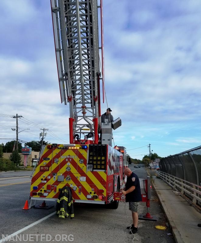 Today The Nanuet Fire Department paid its respects to Fallen NYPD Officer Brian Mulkeen By Flying the flag on 304 over the Thruway in Nanuet. Also thank you to the Clarkstown PD, Pearl River Fire Dept, RPS, Nanuet Ambulance, Fire inspectors and members of the Public.
 RIP Brother. Photos by Vincent P. Tuzzolino