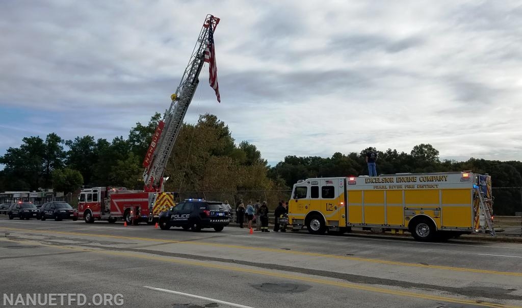 Today The Nanuet Fire Department paid its respects to Fallen NYPD Officer Brian Mulkeen By Flying the flag on 304 over the Thruway in Nanuet. Also thank you to the Clarkstown PD, Pearl River Fire Dept, RPS, Nanuet Ambulance, Fire inspectors and members of the Public.
 RIP Brother. Photos by Vincent P. Tuzzolino