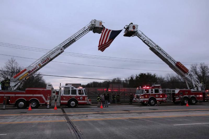 Nanuet and New City Fire Departments pay tribute to fallen hero Sergeant Lemm, Also member of the NYPD. 304 overpass. 12/28/2015. Photo's by Paul Tuzzolino


