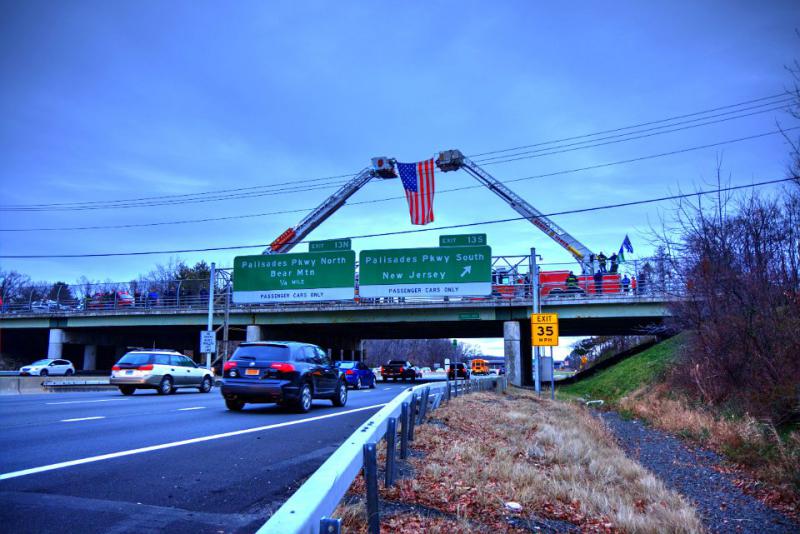 Nanuet and New City Fire Departments pay tribute to fallen hero Sergeant Lemm, Also member of the NYPD. 304 overpass. 12/28/2015. Photo's by Paul Tuzzolino
