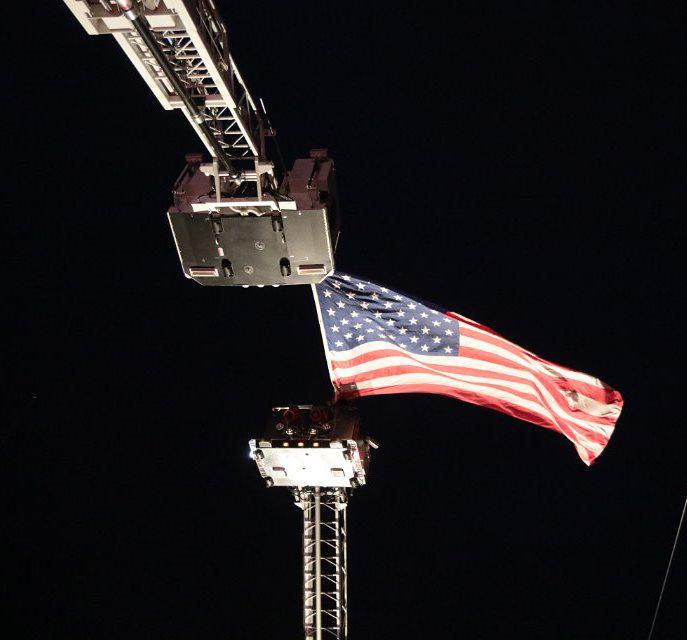 Nanuet and New City Fire Departments pay tribute to fallen hero Sergeant Lemm, Also member of the NYPD. 304 overpass. 12/28/2015. Photo's by Paul Tuzzolino
