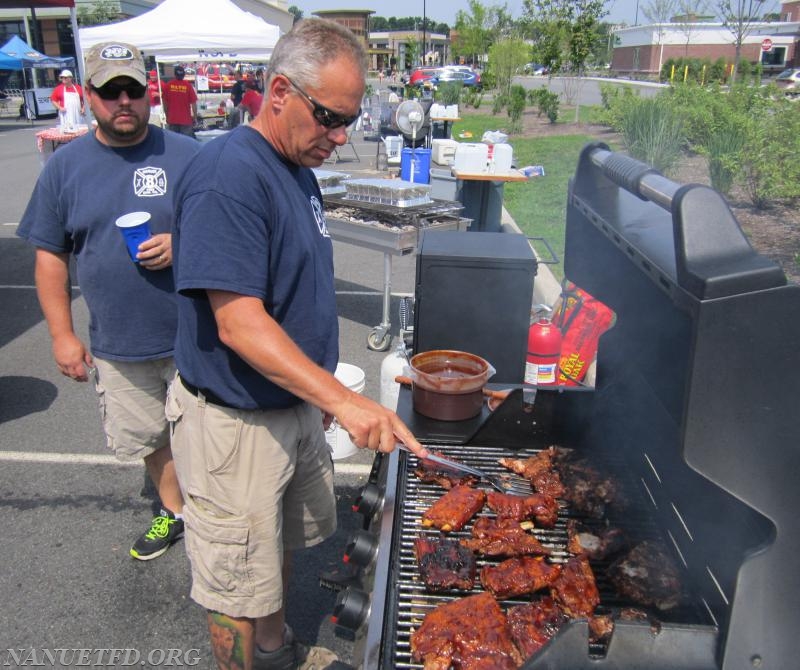 2015 BBQ Contest. Fairway in Nanuet. 
Photo By Vincent P. Tuzzolino
