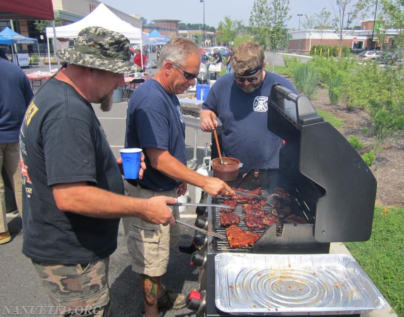 2015 BBQ Contest. Fairway in Nanuet. 
Photo By Vincent P. Tuzzolino