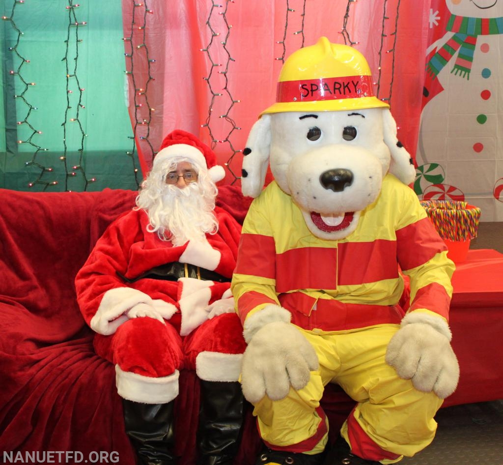 Great Job Nanuet Ladies Auxiliary. 12/9/ 2018 Breakfast with Santa. 8-100. Photo's by Vincent P Tuzzolino