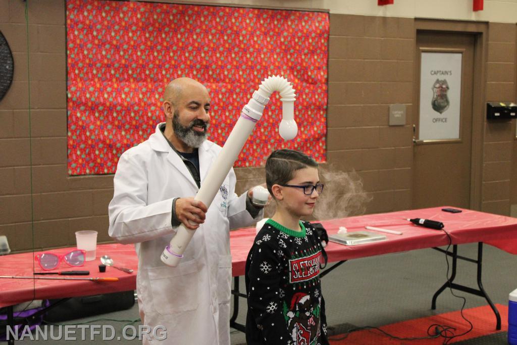 2023 Children's Christmas party 8-100.
Photos by Vinny Tuzzolino