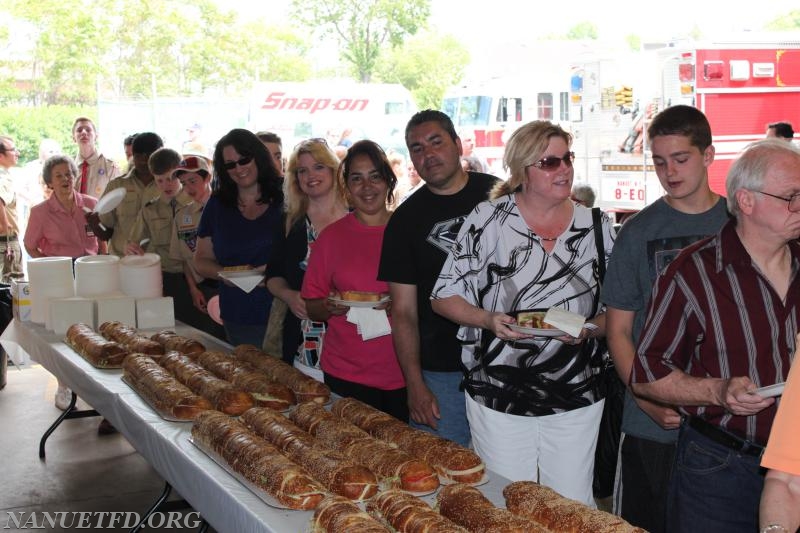 Memorial Day Services 5/25/2015.
Photo's by Vincent P. Tuzzolino