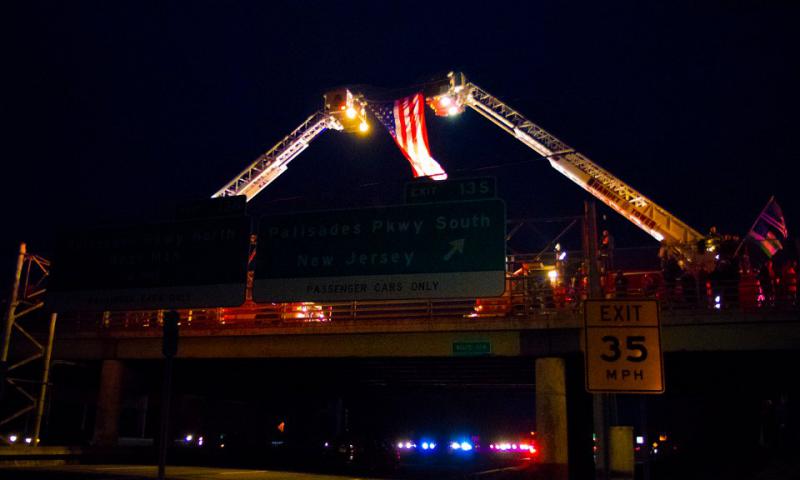 Nanuet and New City Fire Departments pay tribute to fallen hero Sergeant Lemm, Also member of the NYPD. 304 overpass. 12/28/2015. Photo's by Paul Tuzzolino
